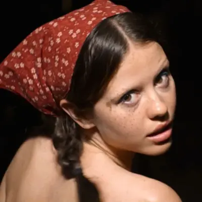 mia goth