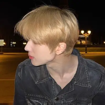 Jisung Park 