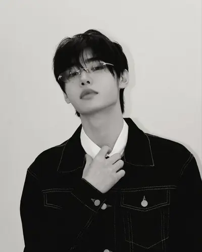 Sunghoon 