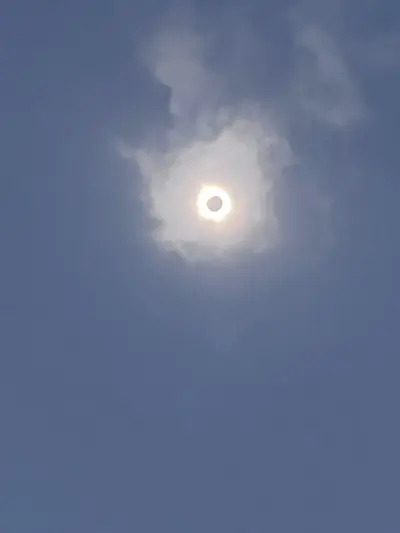 Annoying girl with no picture