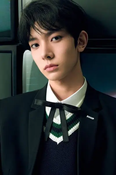 Moon Heeseung 