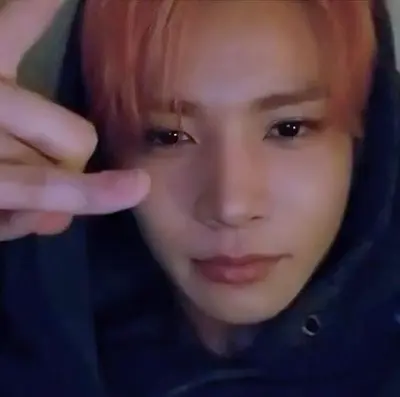 Ahdhjs