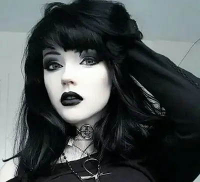 Goth iHop waitress