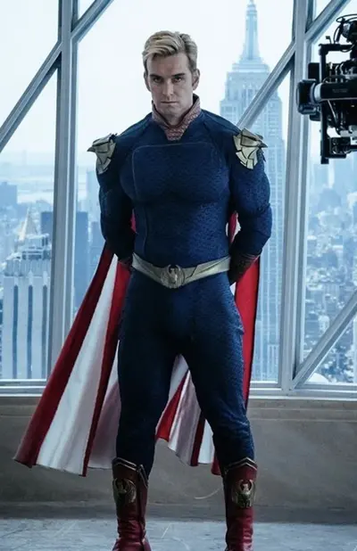 Homelander - Fake public relationship 
