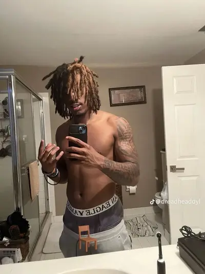 Hood boyfriend first meeting (Davon) 