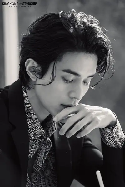 Lee Dongwook