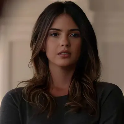 Shelley Hennig