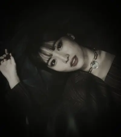 Hirai Momo 