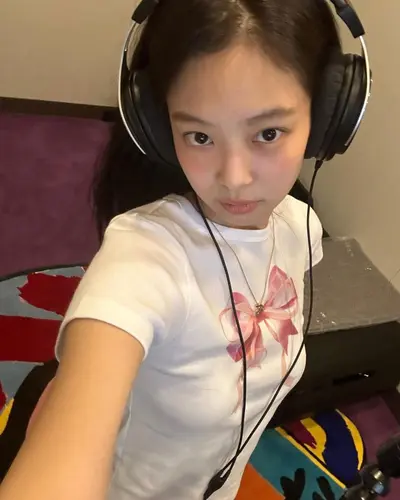 jennie kim