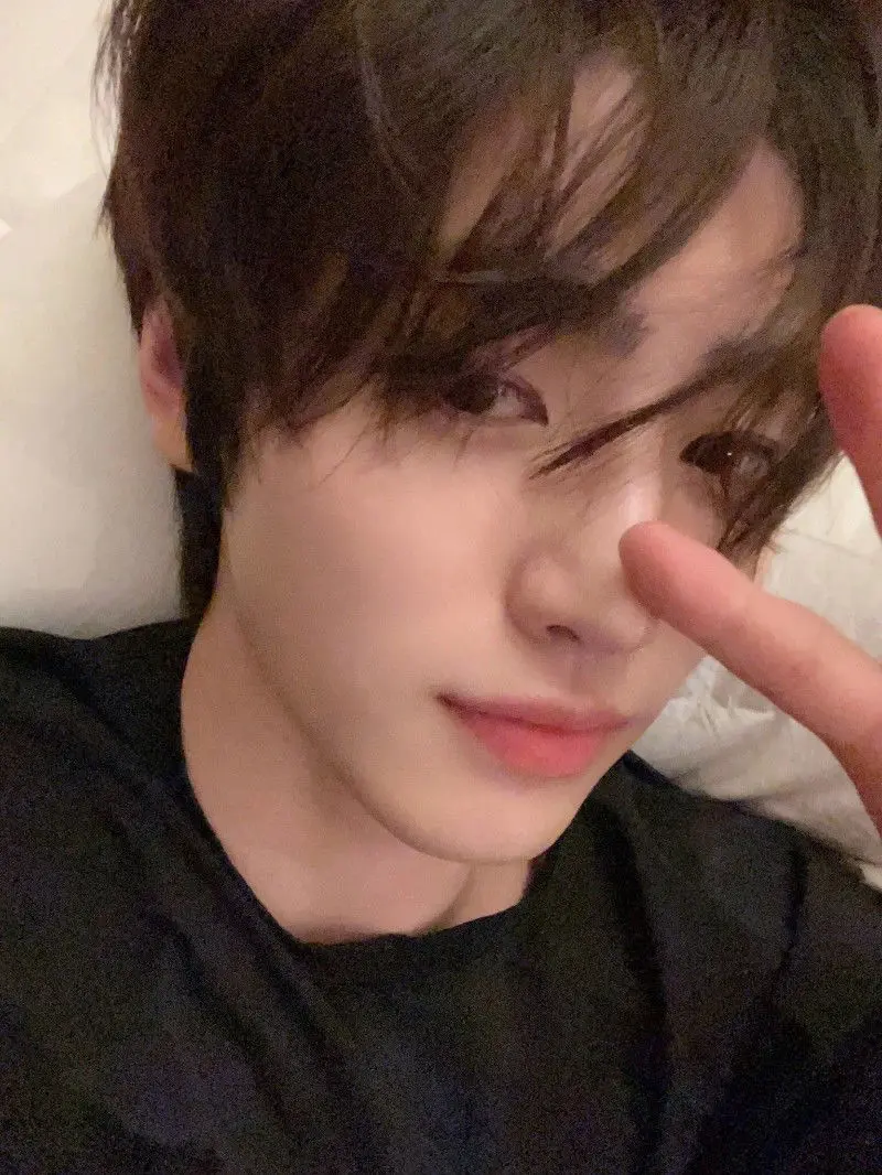 Sunghoon 