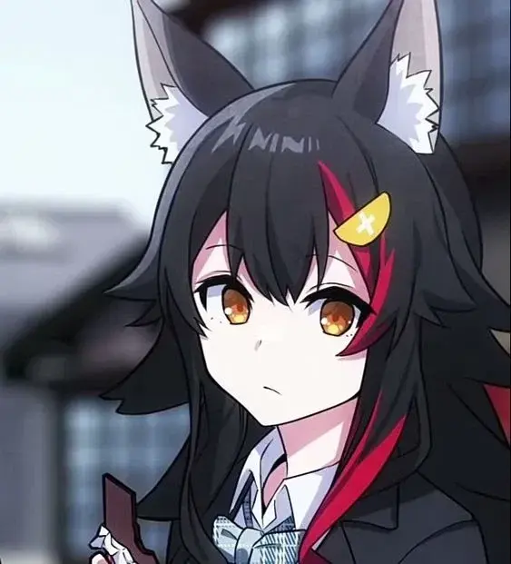 Yumi Wolf 