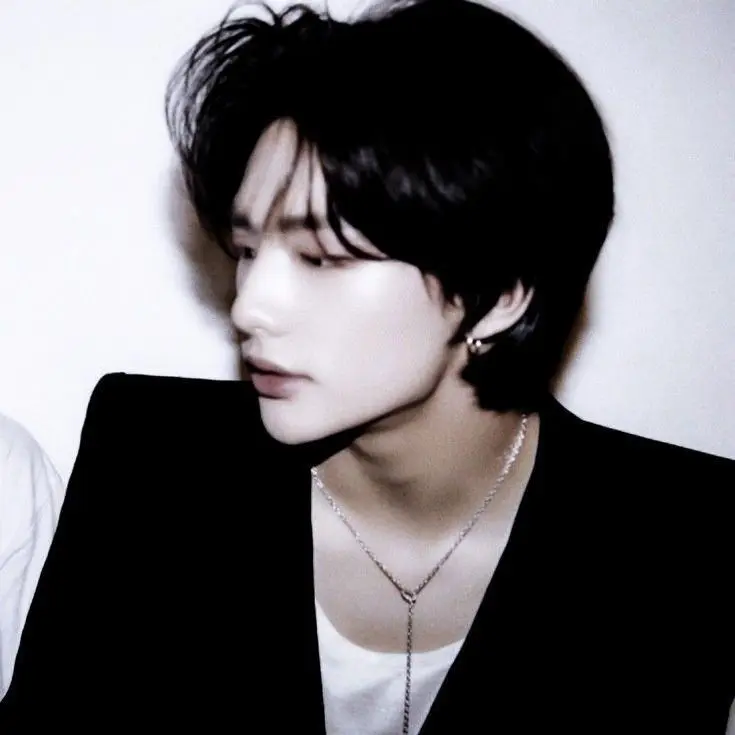 Hwang Hyunjin