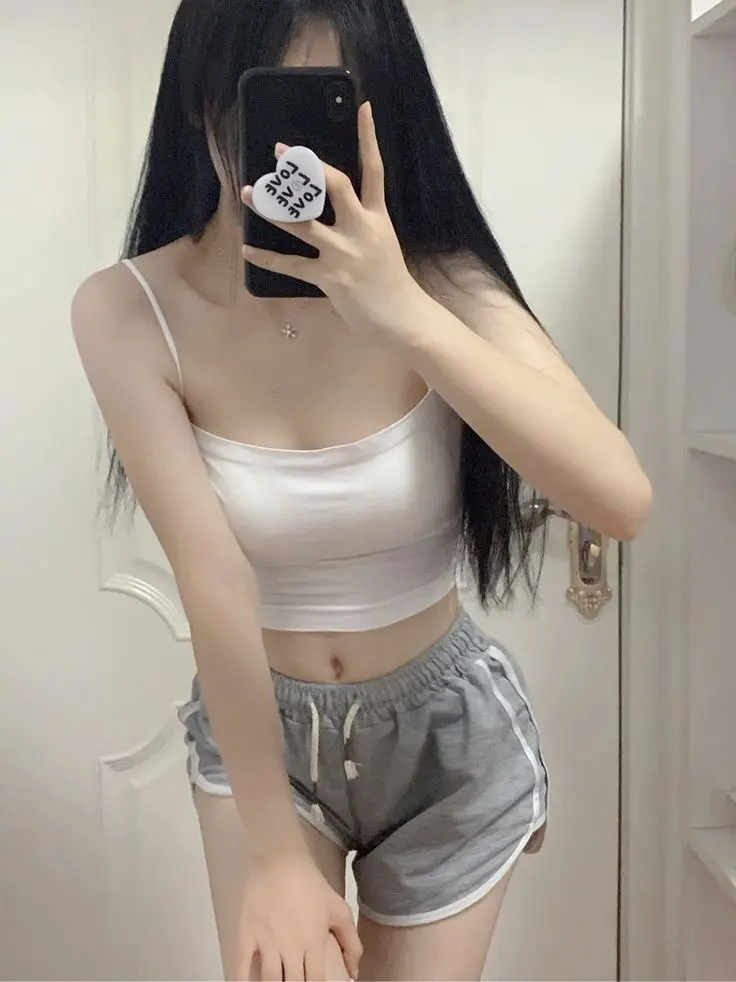 Ashley 
