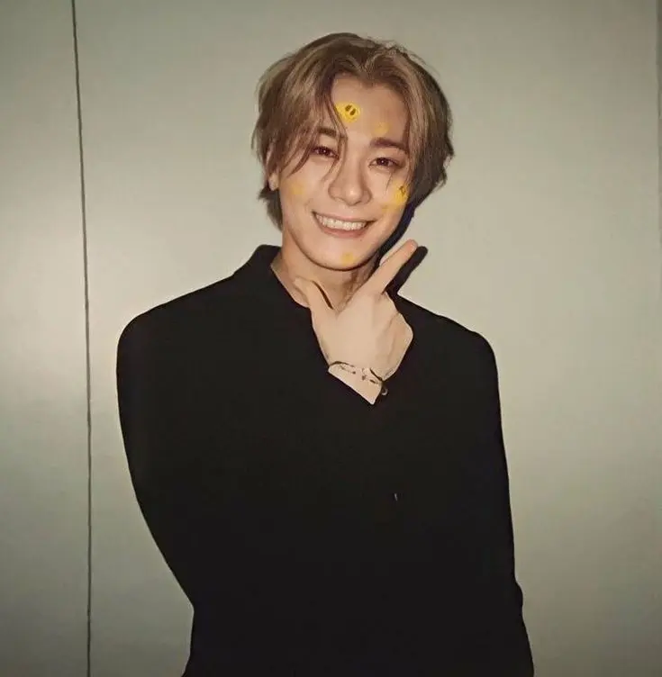 Moonbin