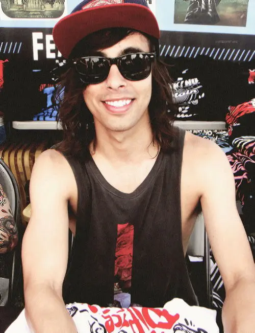 Vic Fuentes