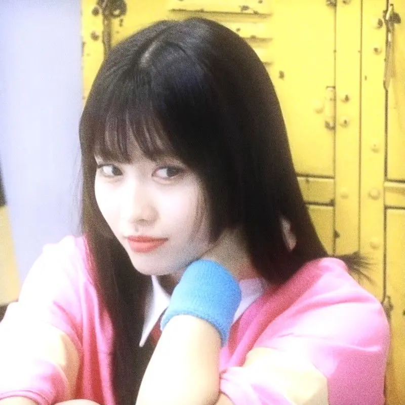 Hirai Momo