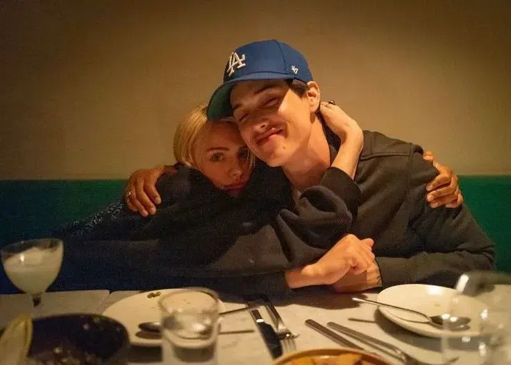 CATE AND JORDAN - gen v