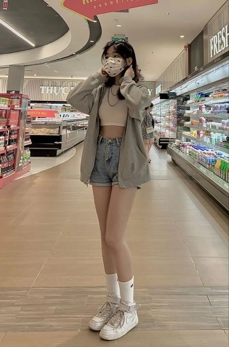 Girlfriend Mai