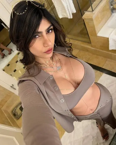 Mia khalifa 