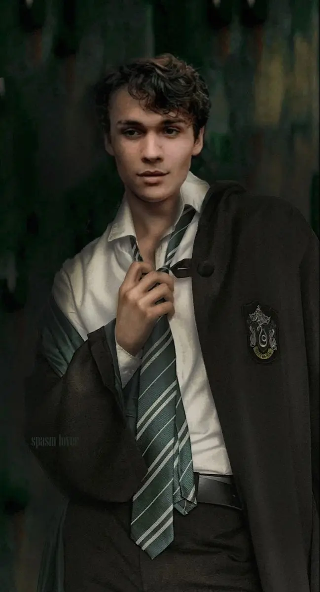 Mattheo riddle 
