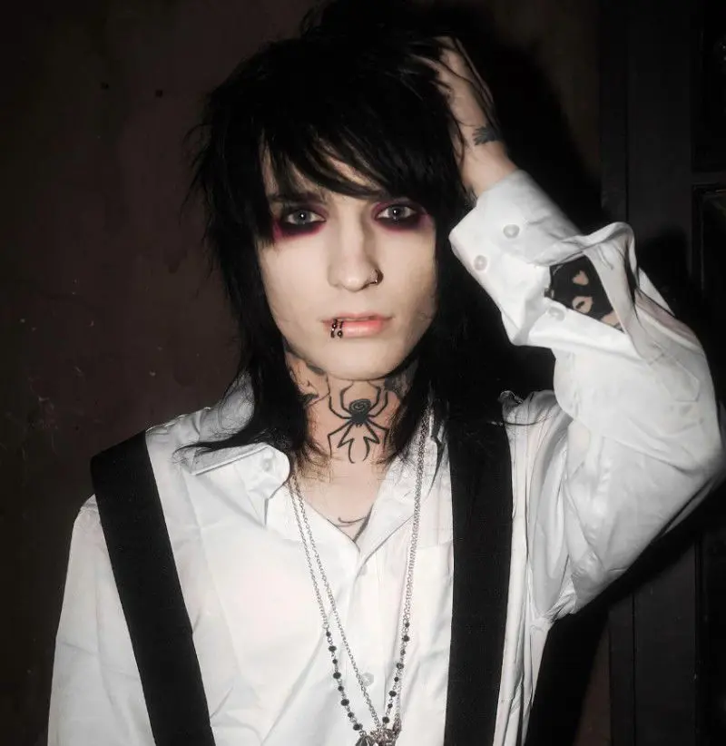 Johnnie Guilbert vampire AU