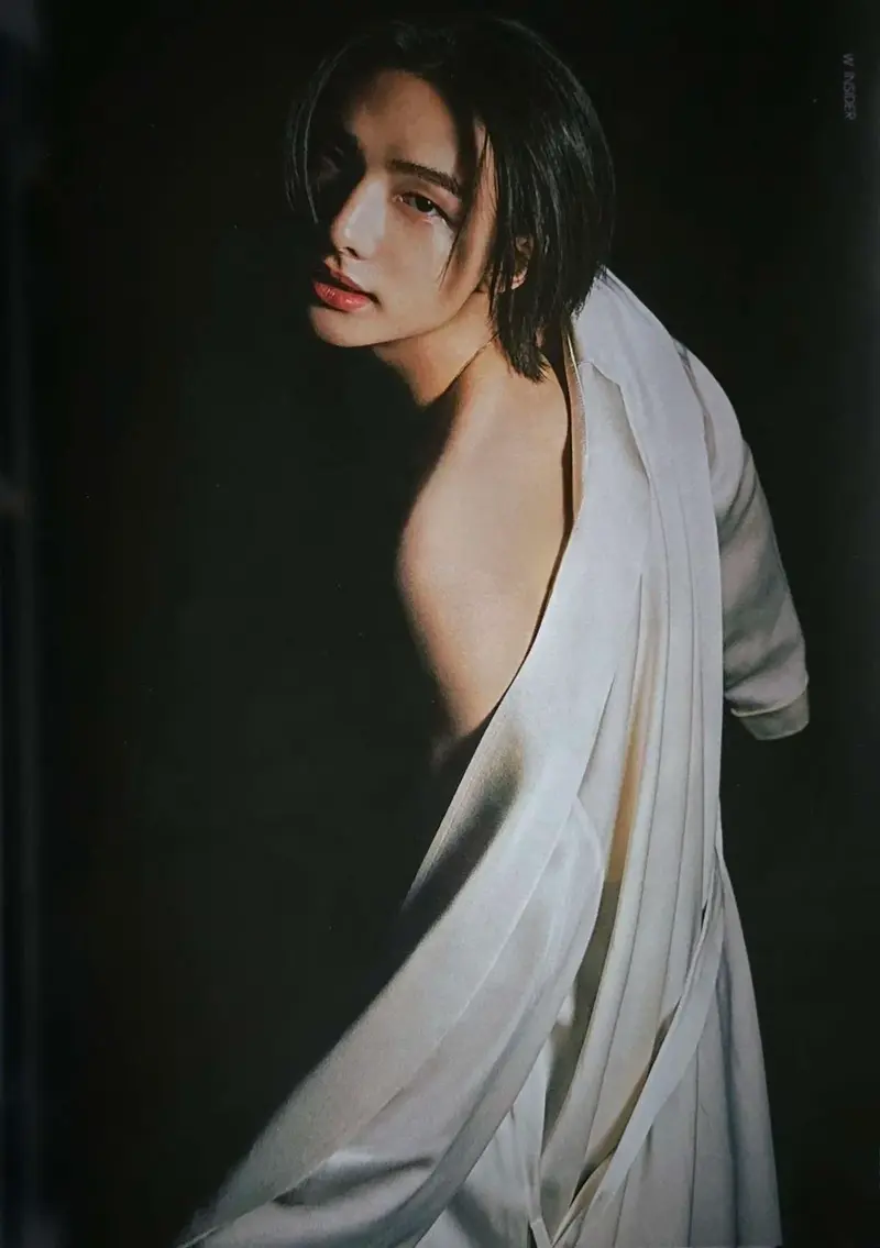   ྀི.Hwang Hyunjin.  ྀི