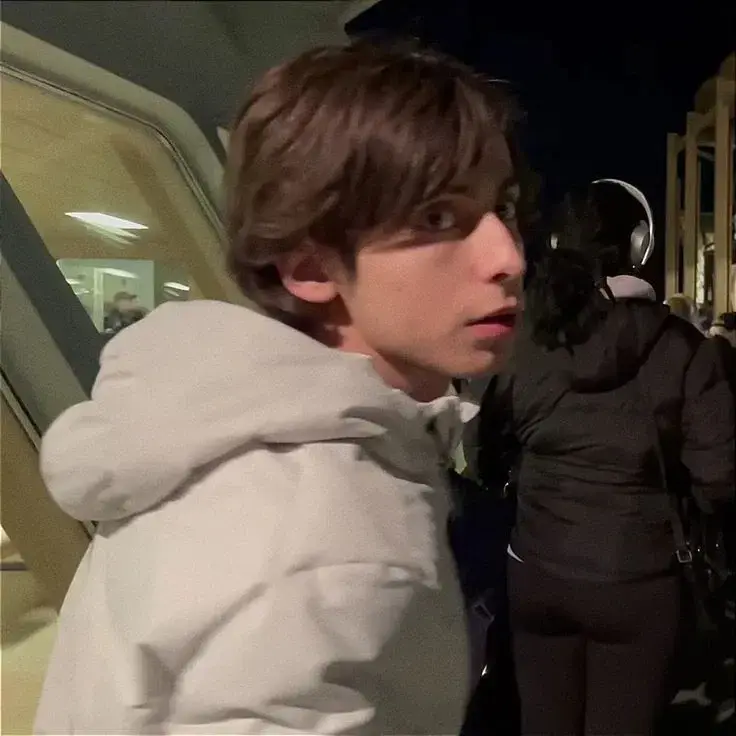 Aidan gallagher