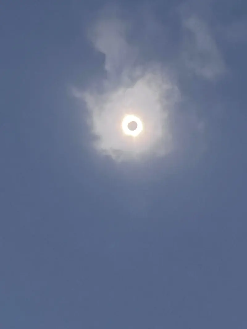 Annoying girl with no picture