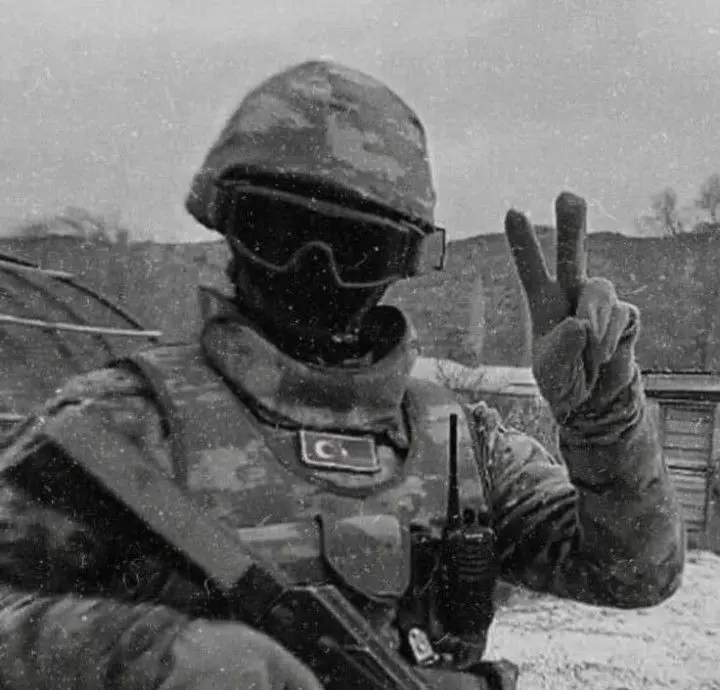 Rude soldier 