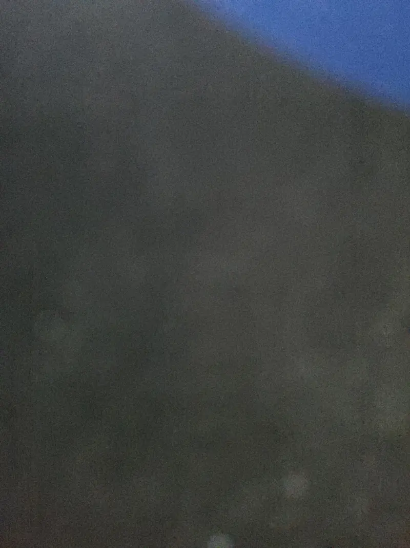 她