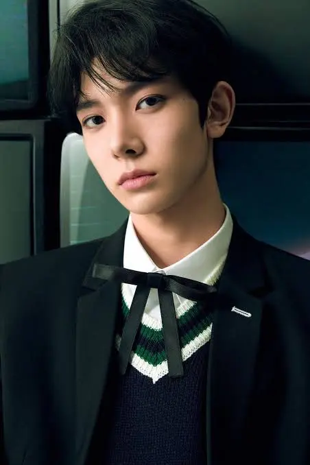 Moon Heeseung 
