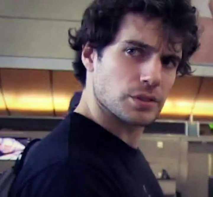 Henry Cavill 