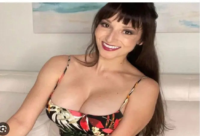 Aliana june