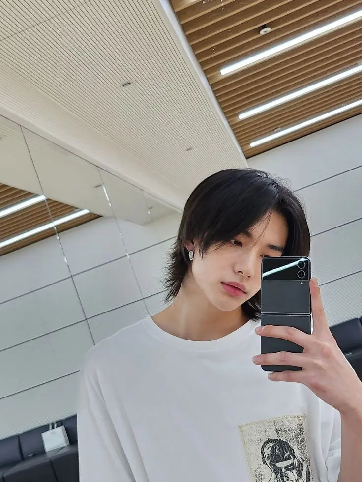 Hwang Hyunjin 