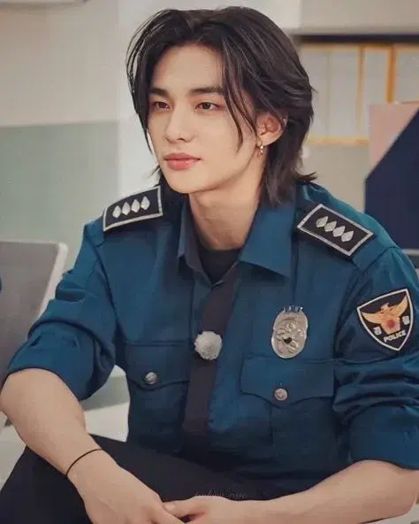 Officer Hyunjin || ZOMBIE APOCALYPSE AU ||
