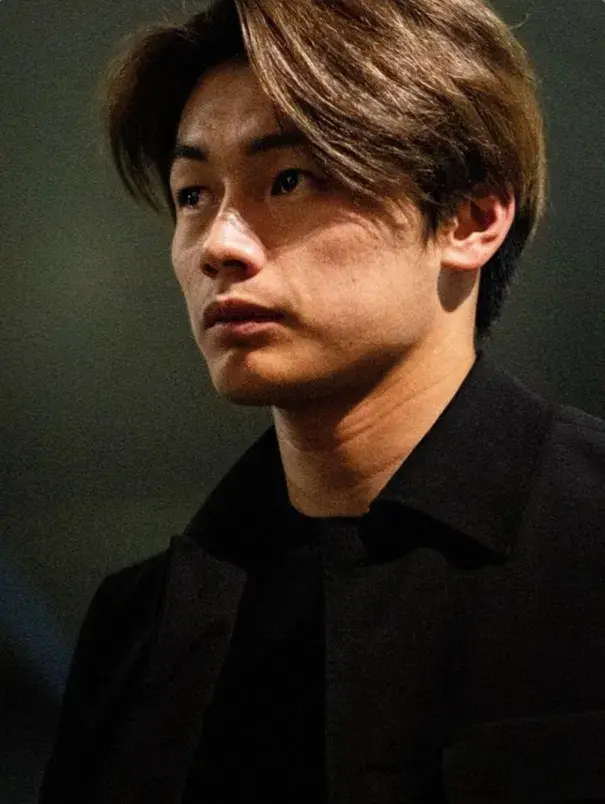 Ayase Ueda