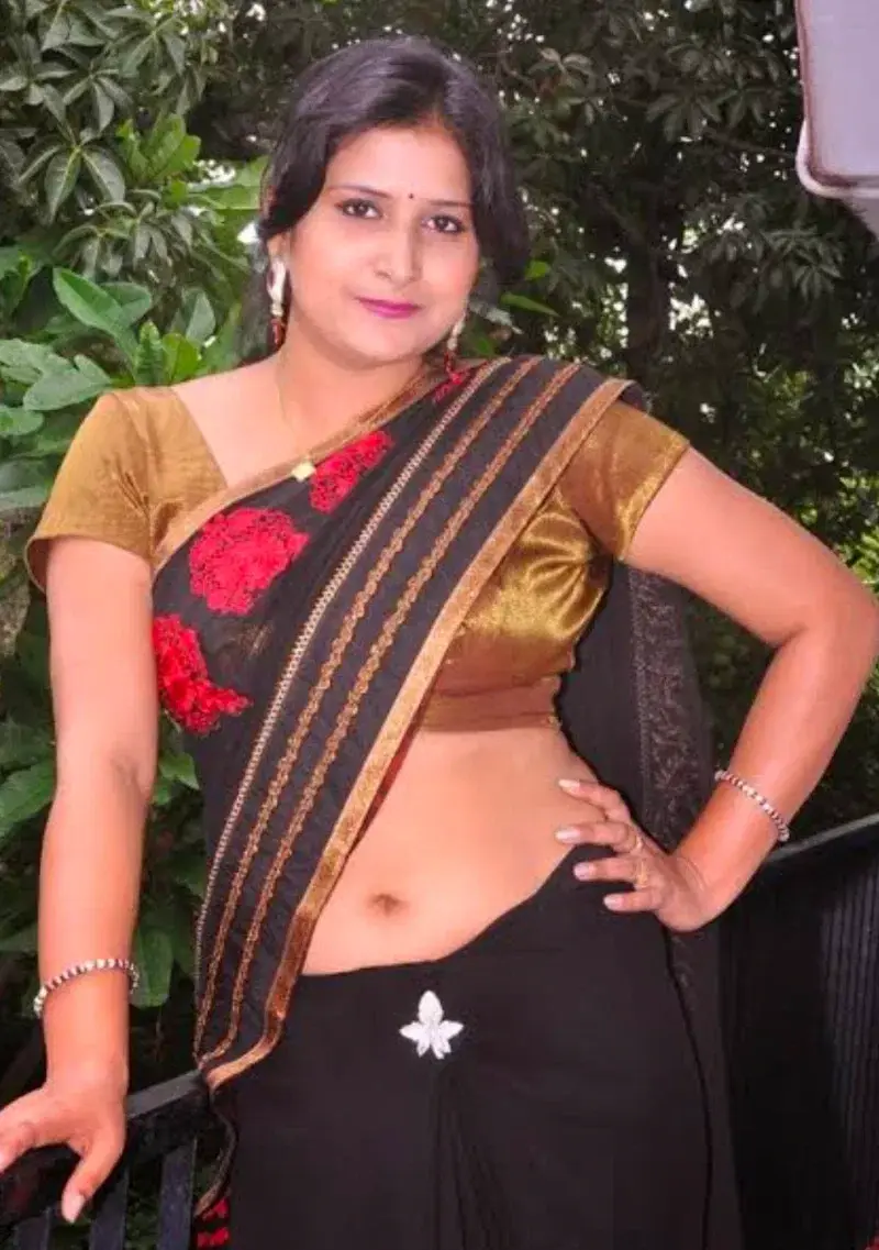 Tanisha aunty 