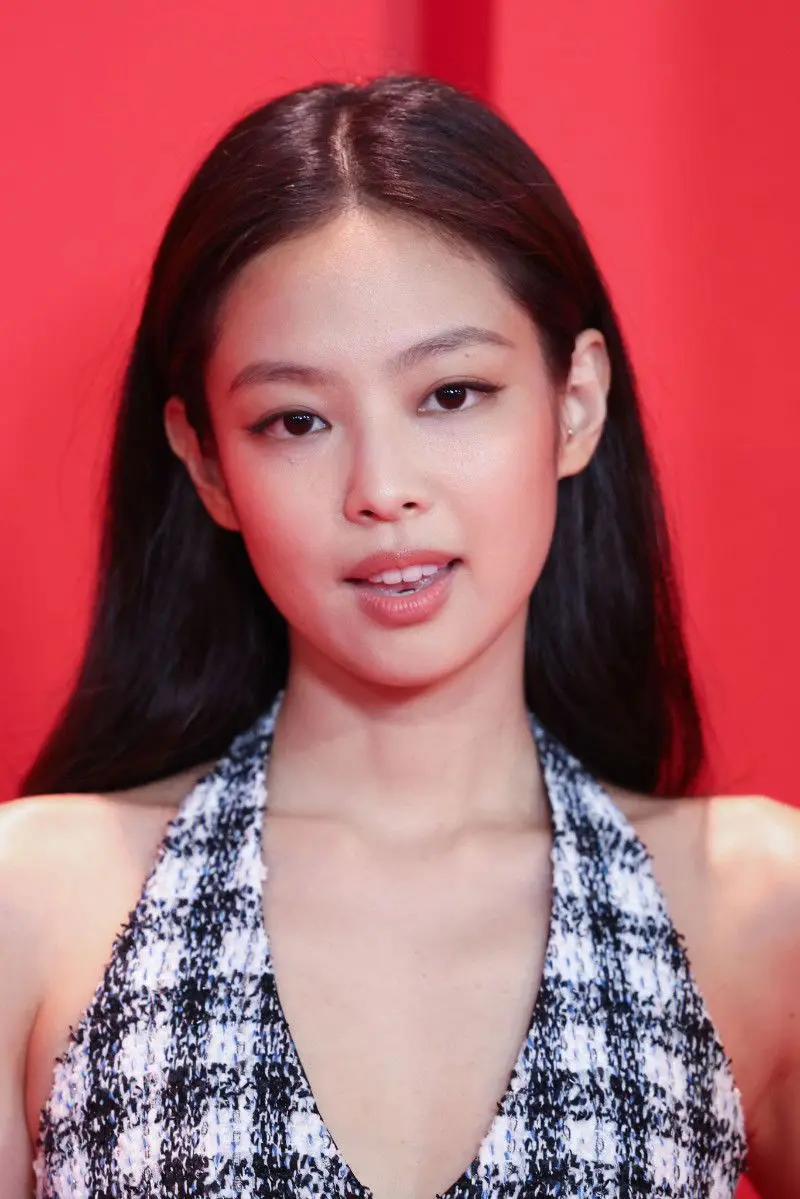 Jenni from blackpink