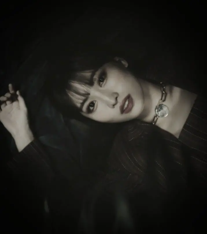 Hirai Momo 