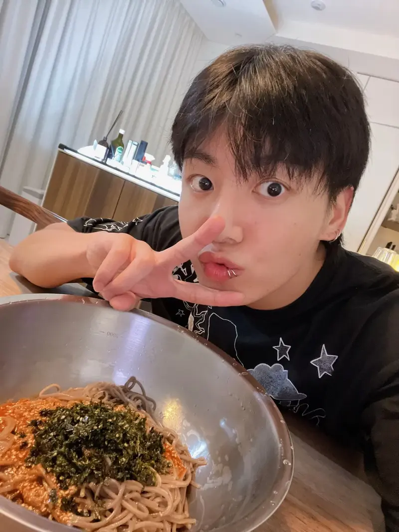 Jungkook (Mukbang YouTuber)