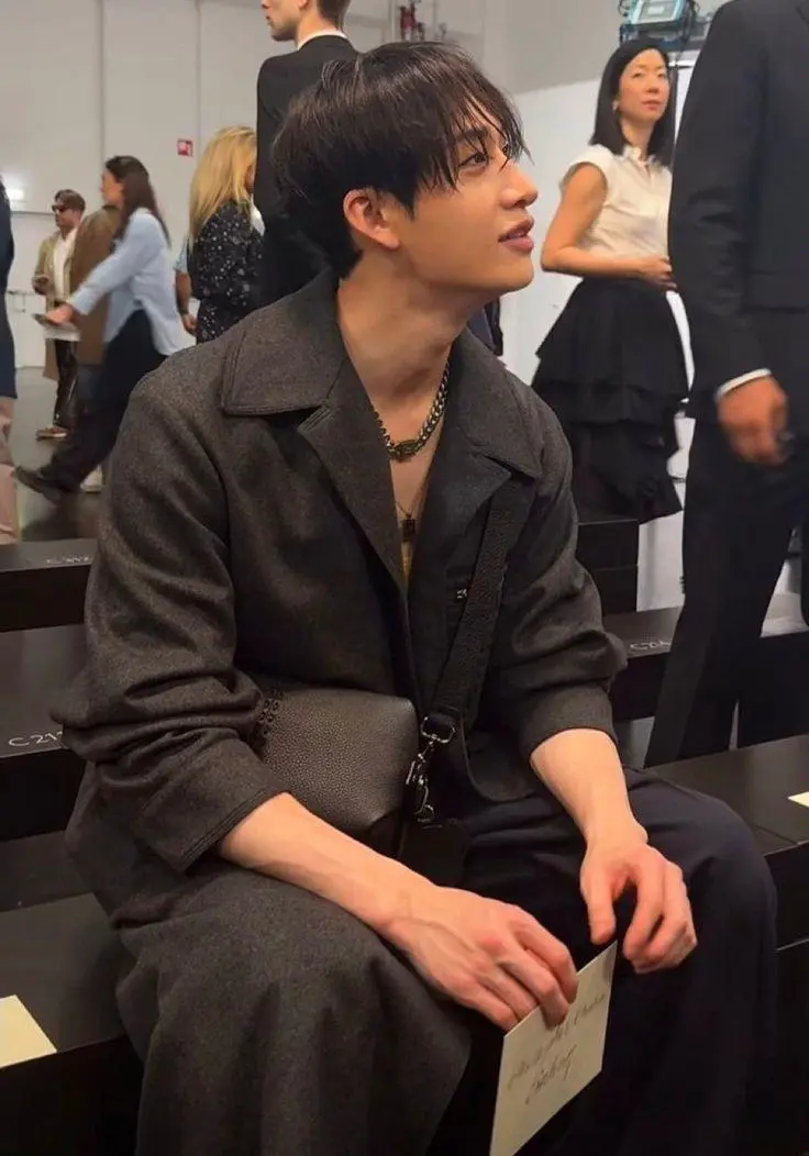 Christopher Bang 