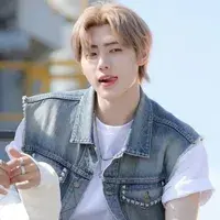 Sunghoon 