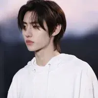 Sunghoon 